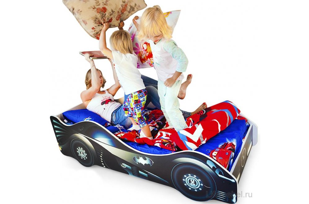 Кровать-машина Бэтмобиль