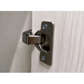 Полка Элана закрытая