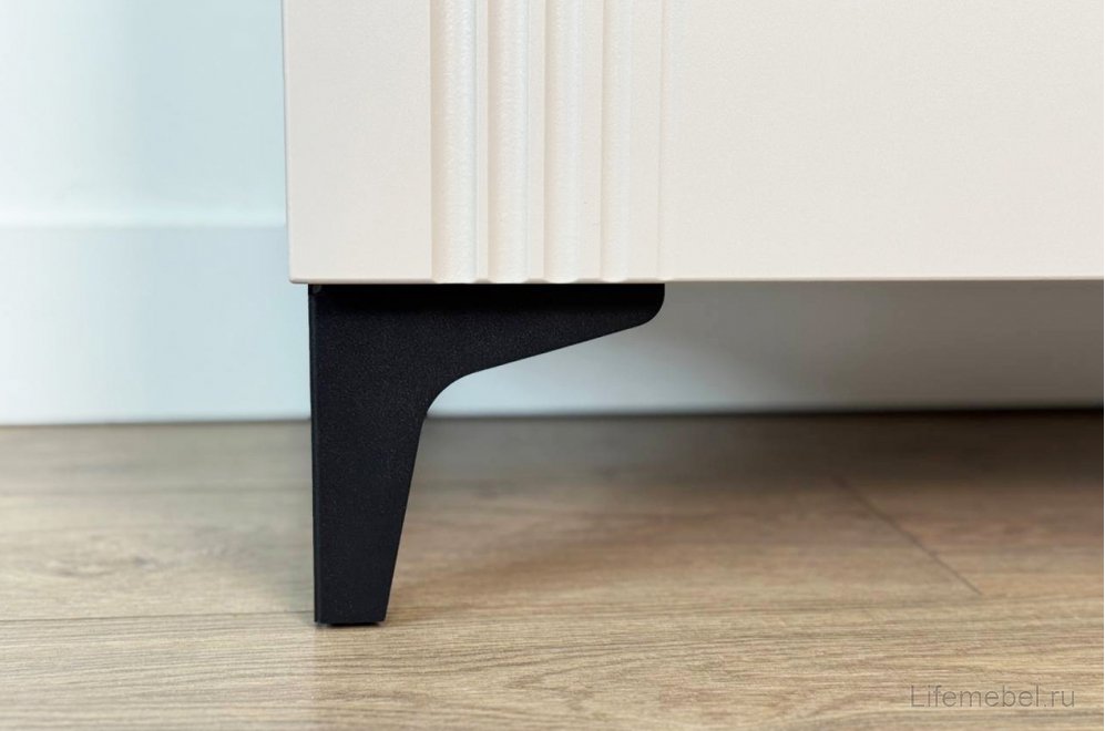 Комод Рич кашемир / фрапучино матовый / черный