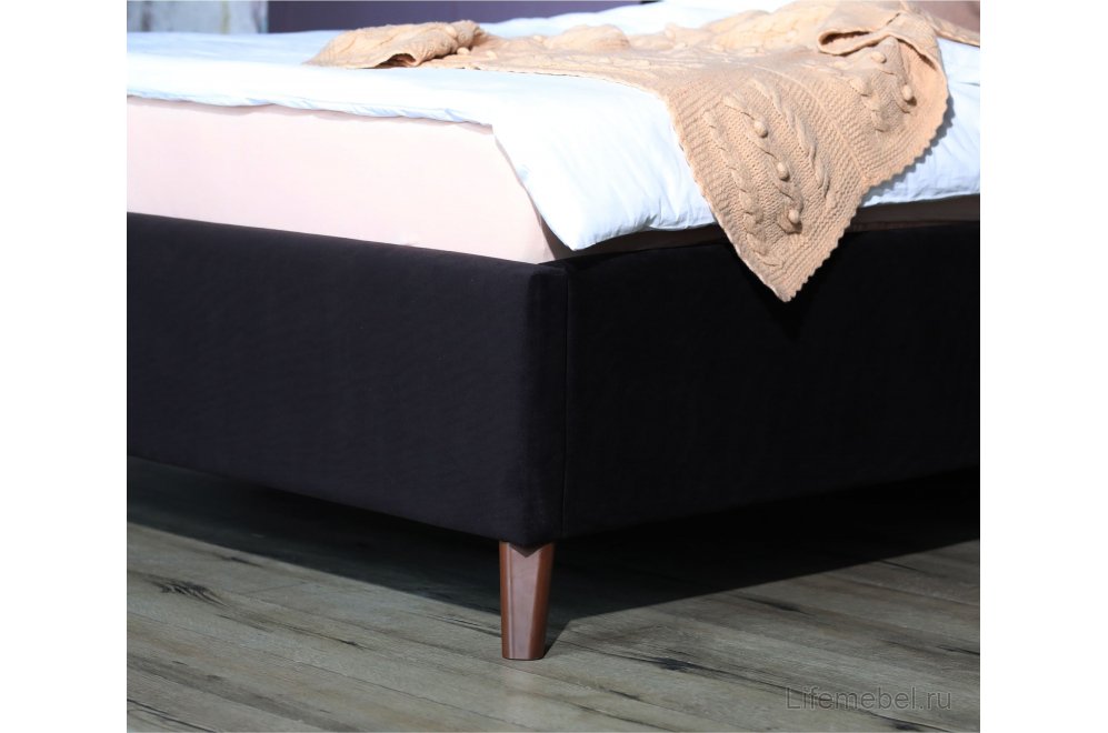 Двуспальная кровать Betsi 160х200 с ПМ велюр черный