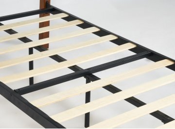 Кровать из массива AT-915