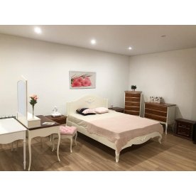 Полутораспальная кровать Малонн Ави