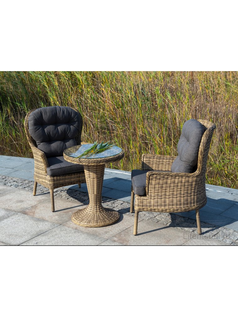 Кресло из ротанга Чейз соломенный