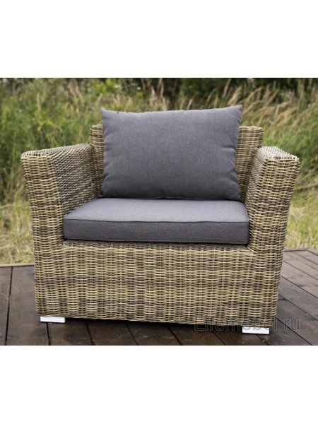 Кресло из ротанга Пакора соломенное