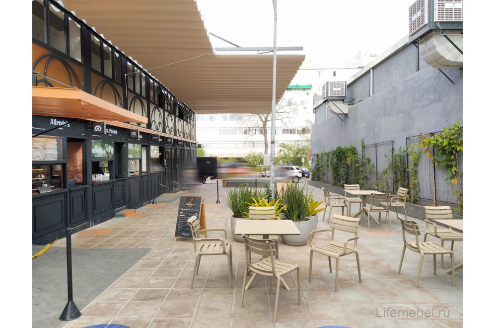 Кресло пластиковое Paris бежевый