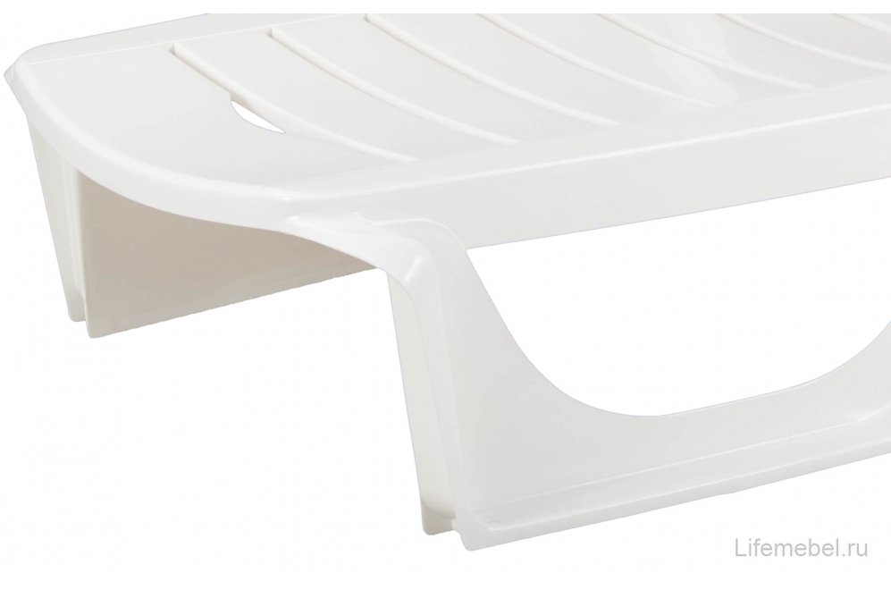 Шезлонг-лежак пластиковый Zanzibar белый