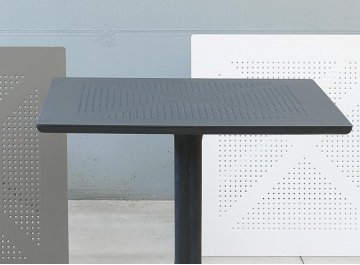 Пластиковый стол Clip 80