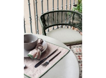 Столик журнальный садовый Itai