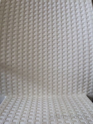 Пластиковое кресло BiRattan collection белое