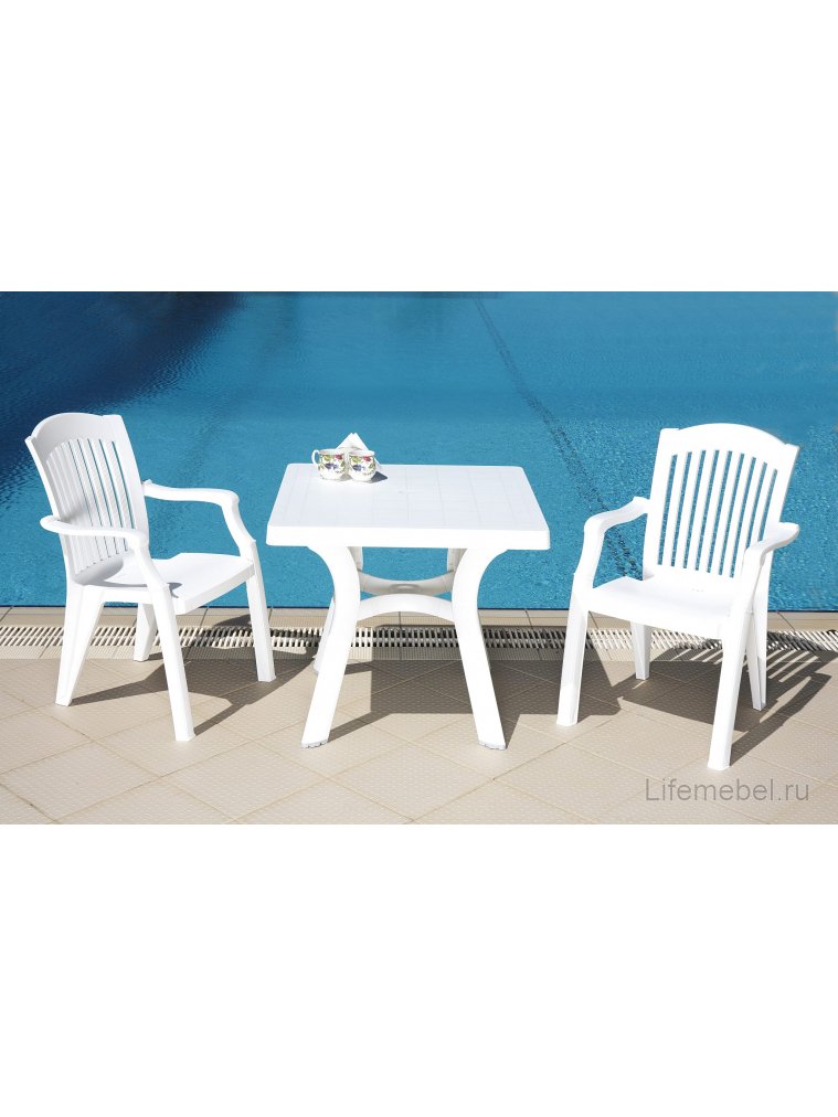 Пластиковое кресло Classic белое