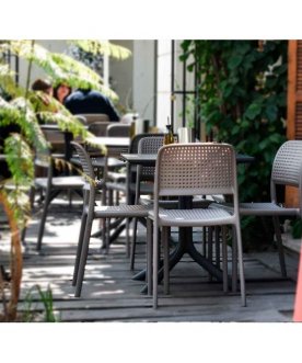 Пластиковый стул Bora Bistrot