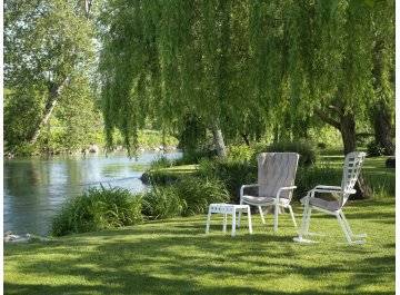 Пластиковый табурет Poggio