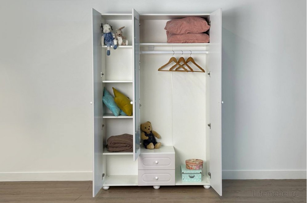 Шкаф трехдверный Милана белое дерево / сакура