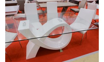 Стеклянный стол HT0989