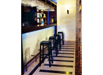 Пластиковый табурет Fox