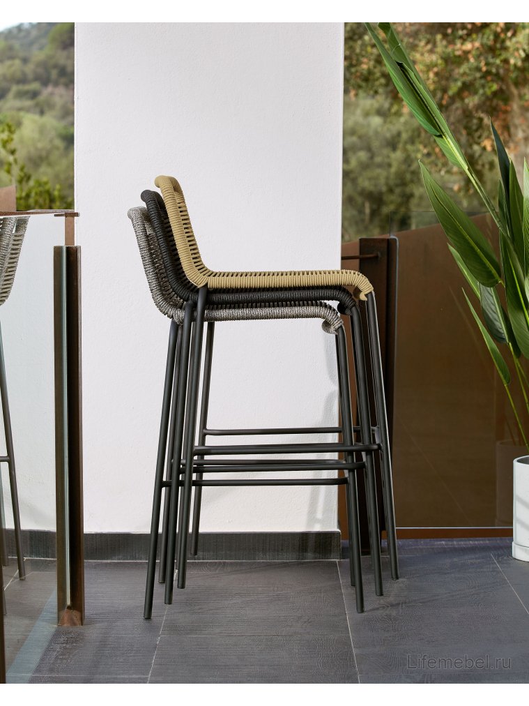 Полубарный стул Glenville бежевый