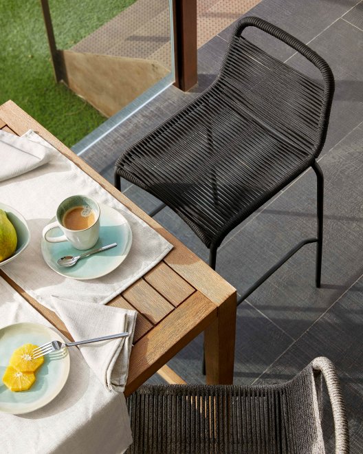 Полубарный стул Glenville черный