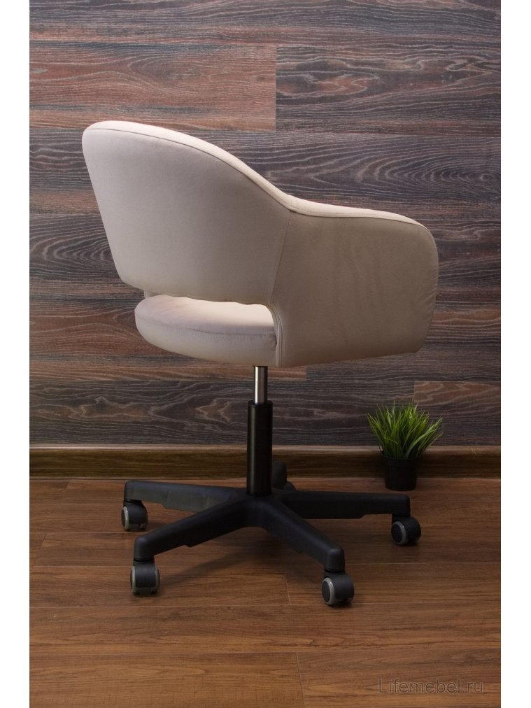 Компьютерное кресло Бабби чёрный / бежевый