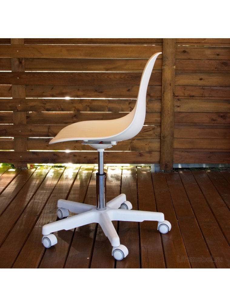 Компьютерное кресло Смузи белый