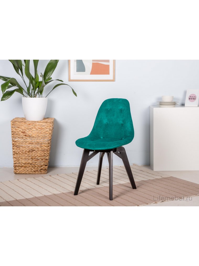 Деревянный стул Eames изумрудный / венге