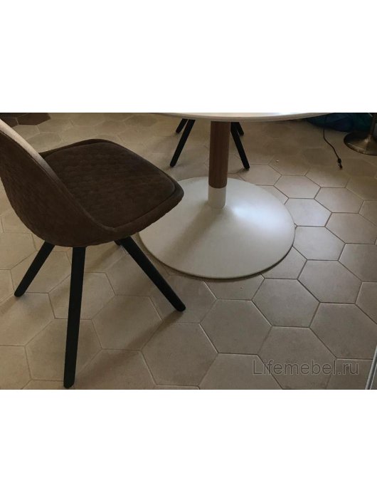 Деревянный стул Lars светло-коричневый