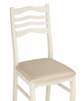 Деревянный стул Амадиу