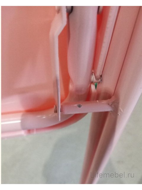 Пластиковый стул Fold складной pink - Уцененный экземпляр