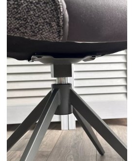 Стул на металлокаркасе Anabel 360