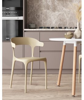 Пластиковый стул Марли