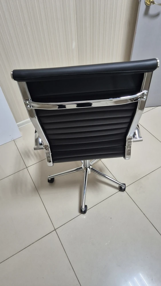 Компьютерное кресло Reus pu white / chrome фото покупателя 17