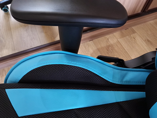 Компьютерное кресло Kano черное / голубое фото покупателя 1