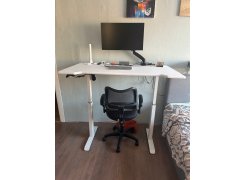 Компьютерный стол Маркос 140х80 светло-серый / черный фото покупателя 36