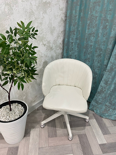 Компьютерное кресло Пард экокожа белый фото покупателя 20