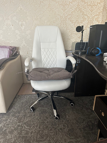 Компьютерное кресло Aragon белое фото покупателя 32