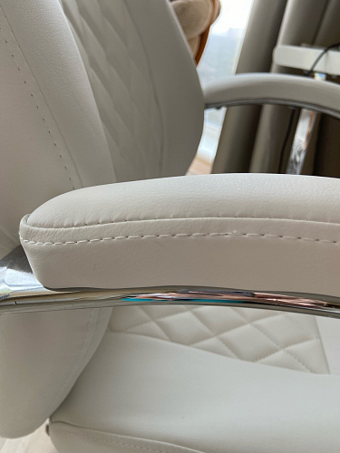 Компьютерное кресло Aragon белое фото покупателя 140