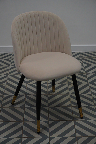 Стул на металлокаркасе Gabi light purple / black из шоурума 6