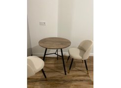 Стул на металлокаркасе Gabi 1 бежевый / черный с серебряными наконечниками фото покупателя 364