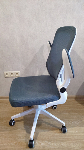 Компьютерное кресло Konfi gray / blue / white фото покупателя 62