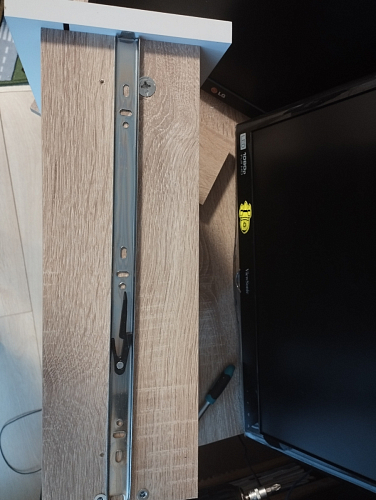 Стол компьютерный КСТ-16 бетон / белый фото покупателя 74