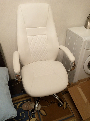 Компьютерное кресло Aragon белое фото покупателя 122