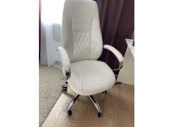 Компьютерное кресло Aragon белое фото покупателя 160