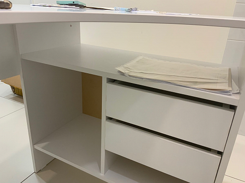 Письменный стол СПм-25 левый белый  - Уцененный экземпляр фото покупателя 7