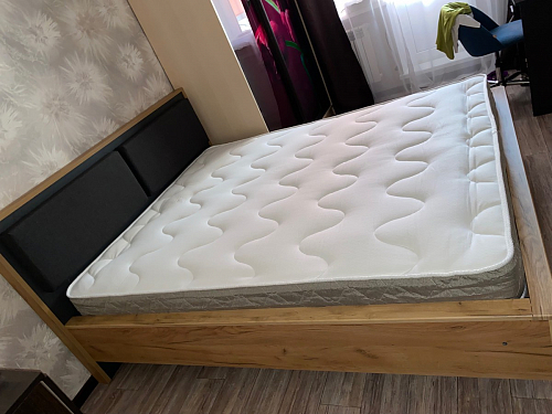 Двуспальная кровать Клауд 160х200 парящая дуб крафт золотой / антрацит фото покупателя 226