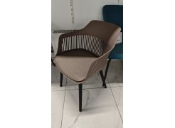 Пластиковый стул Crocs dark gray / black из шоурума 2