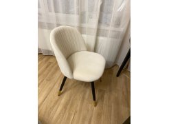 Стул на металлокаркасе Gabi 1 бежевый / черный с серебряными наконечниками фото покупателя 796