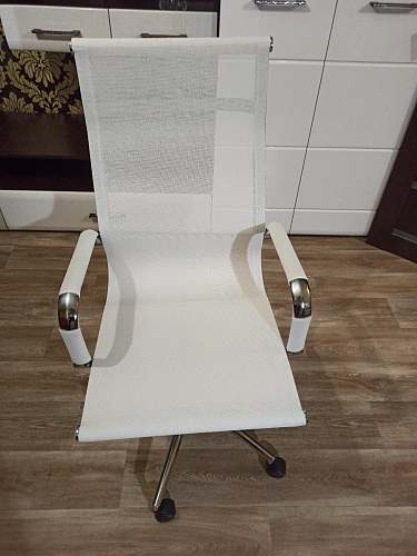 Компьютерное кресло Reus черная сетка / хром фото покупателя 25