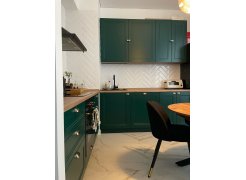 Стул на металлокаркасе Gabi 1 бежевый / черный с серебряными наконечниками фото покупателя 85