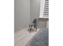 Стул на металлокаркасе Gabi 1 бежевый / черный с серебряными наконечниками фото покупателя 535