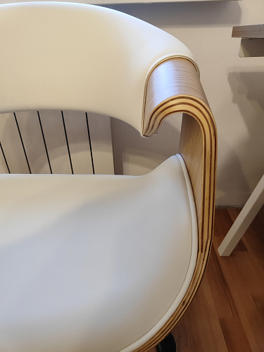 Компьютерное кресло Bend/Бэнд мод.9035 экокожа / белый / натуральный / хром фото покупателя 4