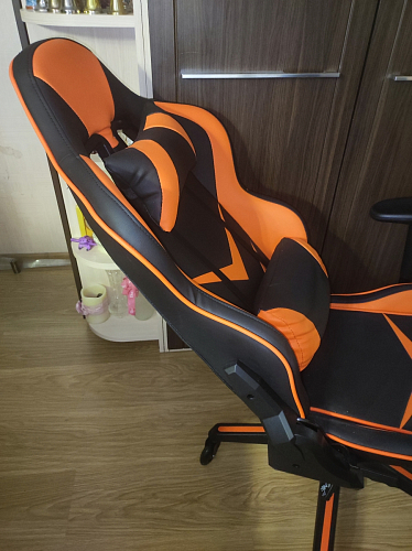 Компьютерное кресло Racer черный / красный / бежевый фото покупателя 41